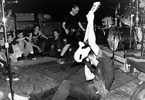 Fugazi will reveal an archive of 800 live shows from 1987 to 2003.